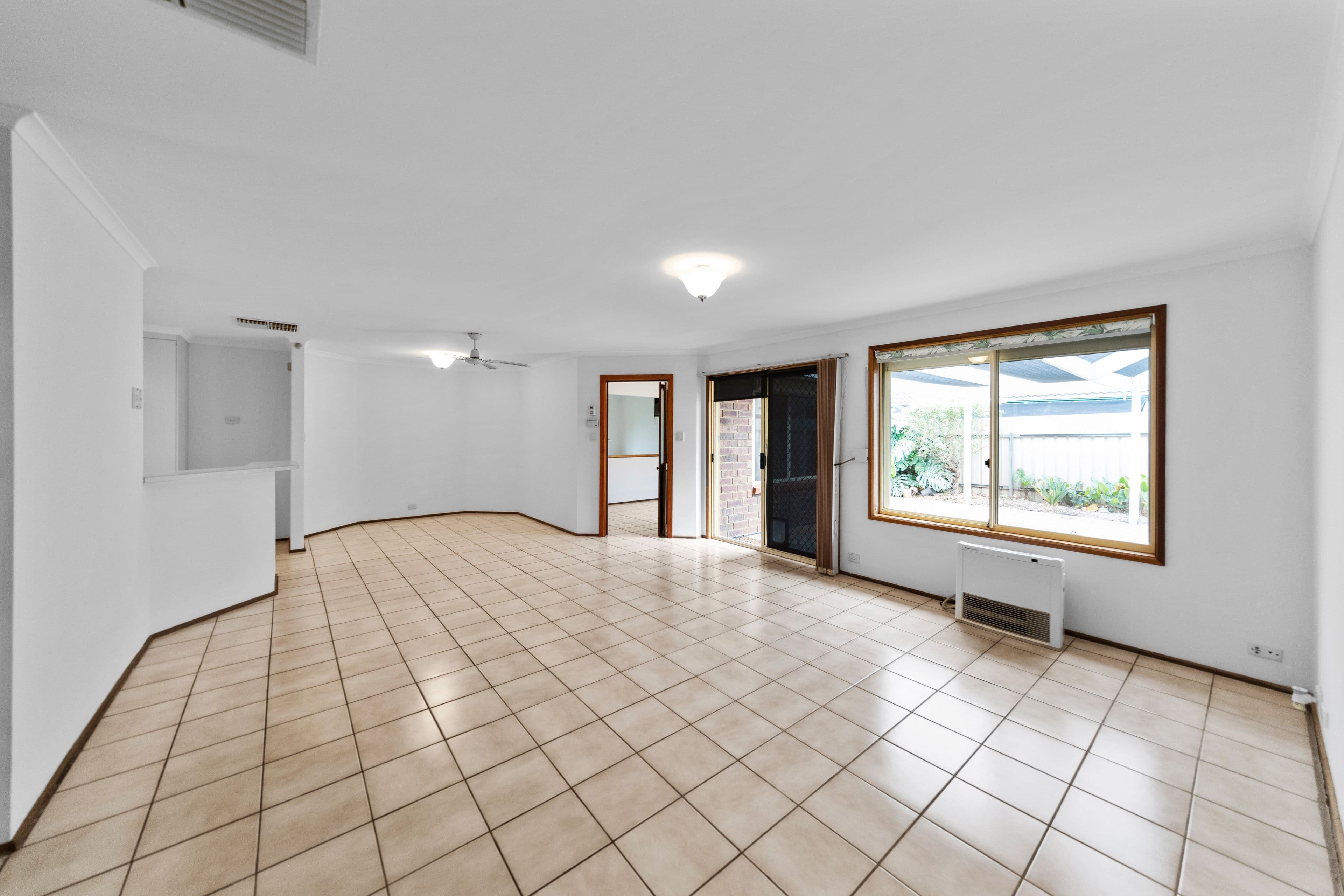 12 Jasmine Court, Craigmore SA 5114, Craigmore - Thumbnail 4