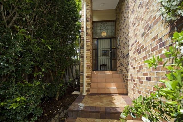 35 Macquarie Street, ST LUCIA QLD 4067, St Lucia - Thumbnail 3