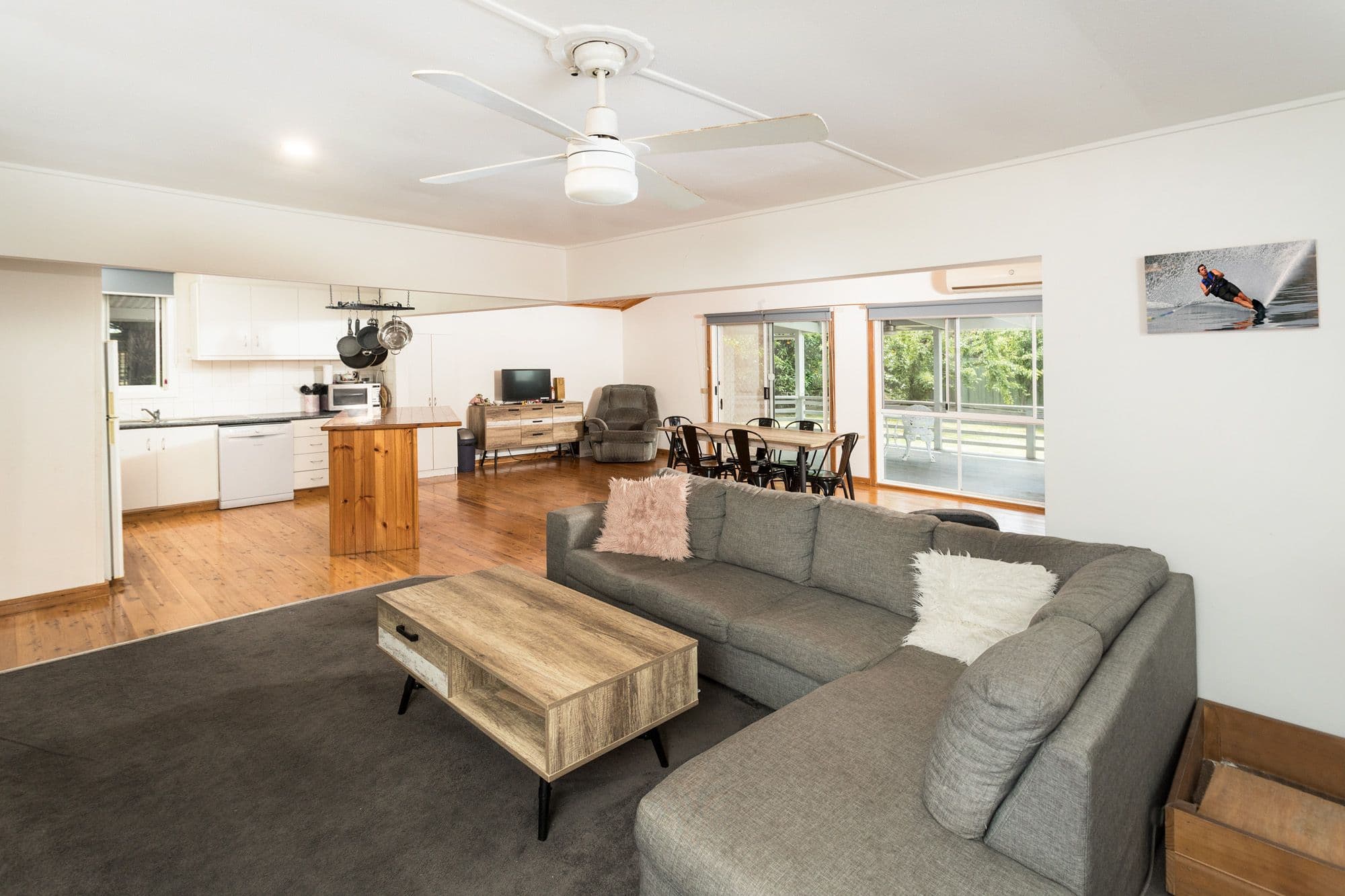 22 Fourth Street, Eildon VIC 3713, Eildon - Thumbnail 2