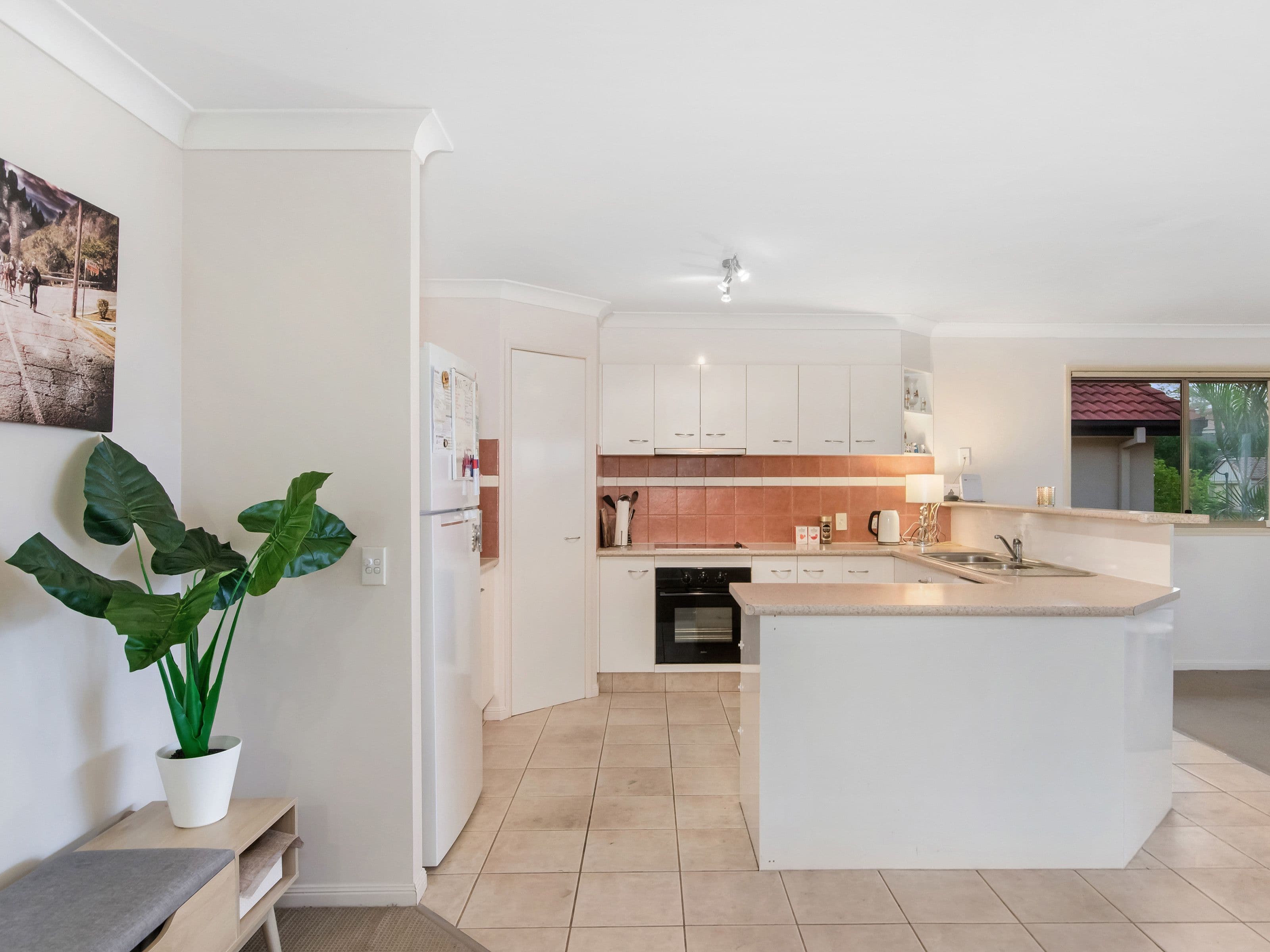68 Kincaid Drive, Highland Park QLD 4211, Highland Park - Thumbnail 4