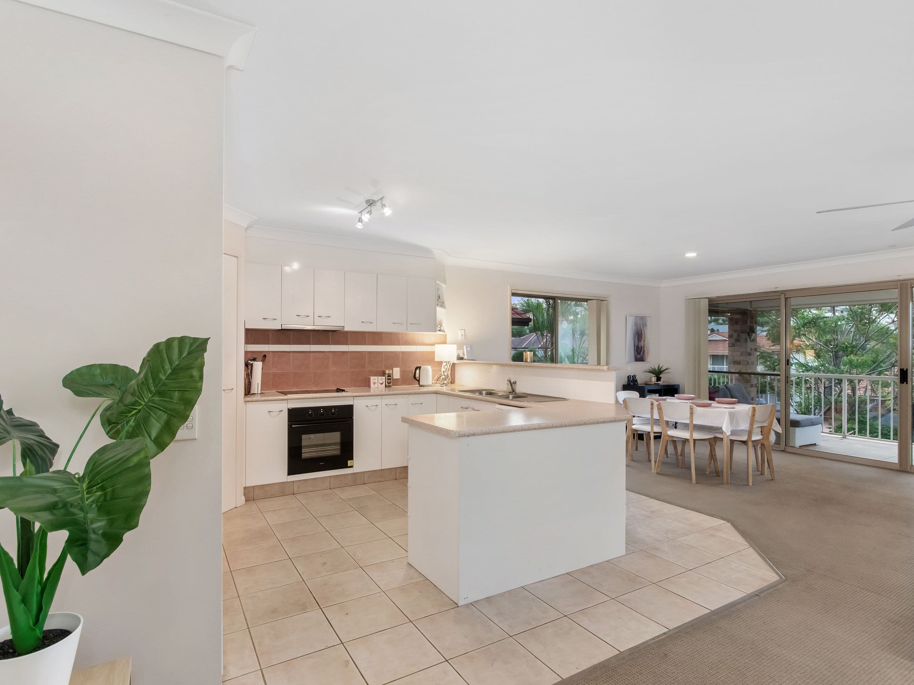 68 Kincaid Drive, Highland Park QLD 4211, Highland Park - Thumbnail 5