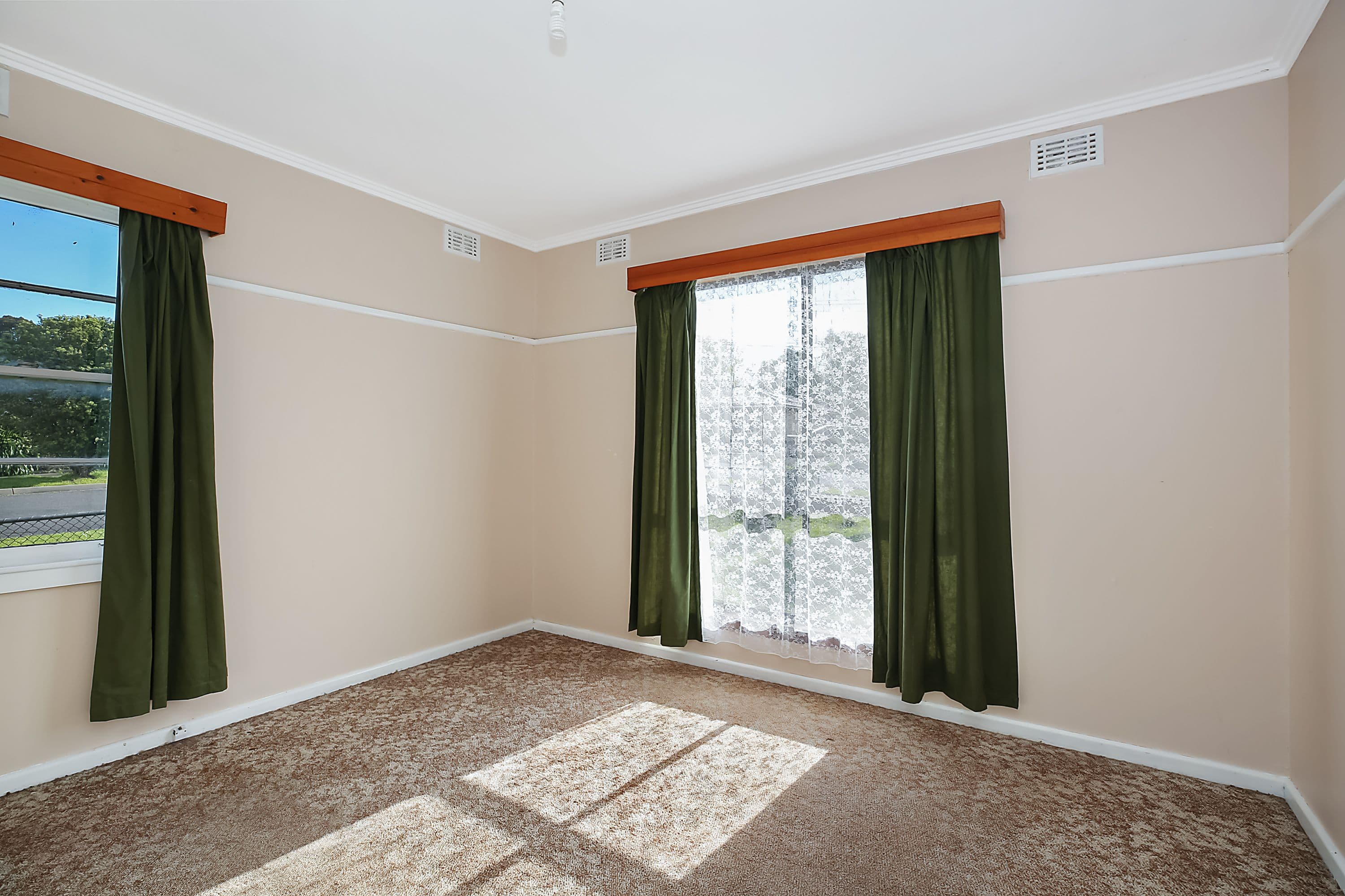 33 Bowen Street, Camperdown VIC 3260, Camperdown - Thumbnail 6
