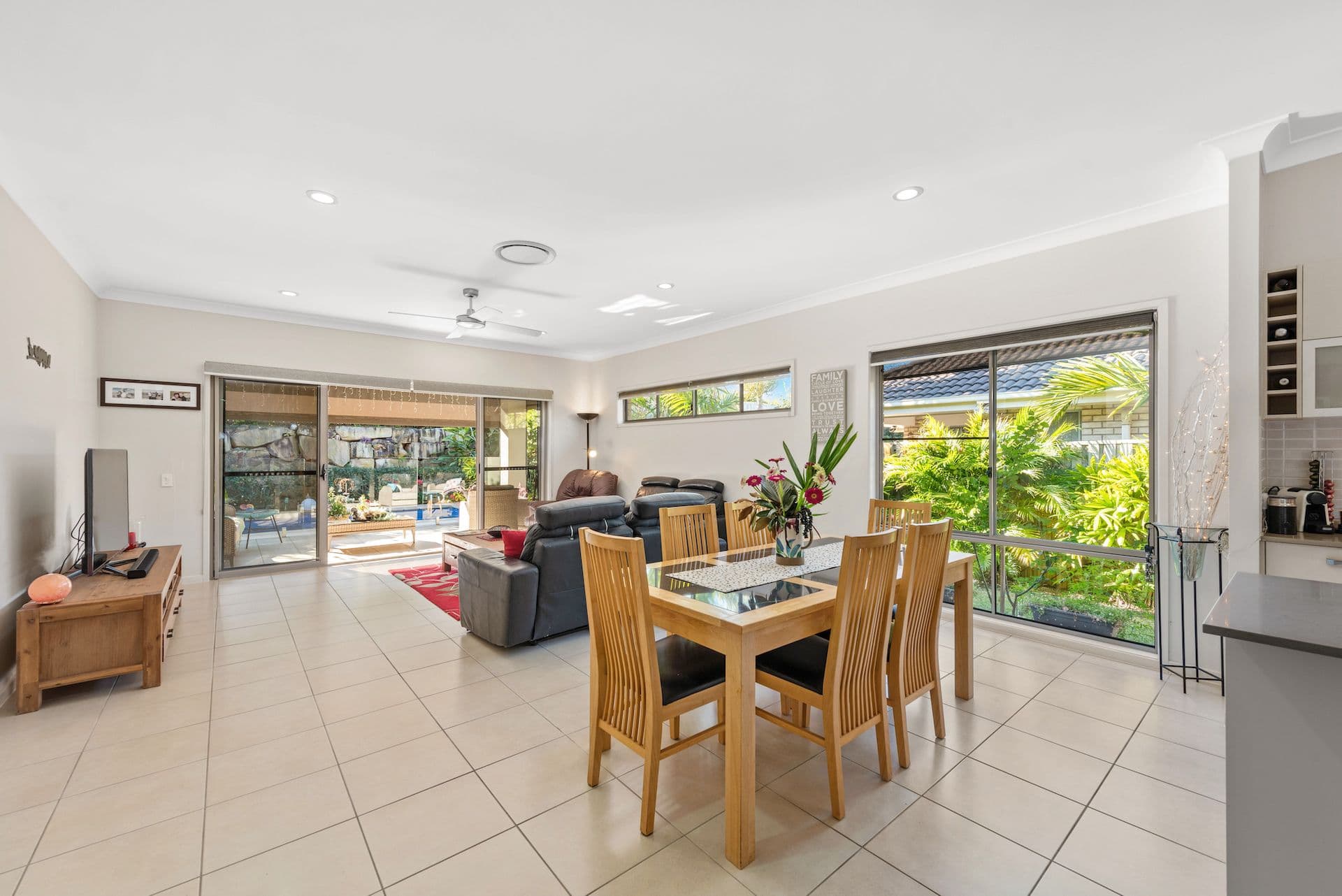 10 Moonie Crescent, North Lakes QLD 4509, North Lakes - Thumbnail 6