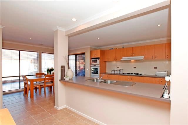 16 Mosman Way, CRAIGIEBURN VIC 3064, Craigieburn - Thumbnail 5