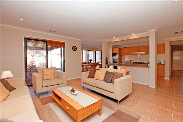 16 Mosman Way, CRAIGIEBURN VIC 3064, Craigieburn - Thumbnail 6