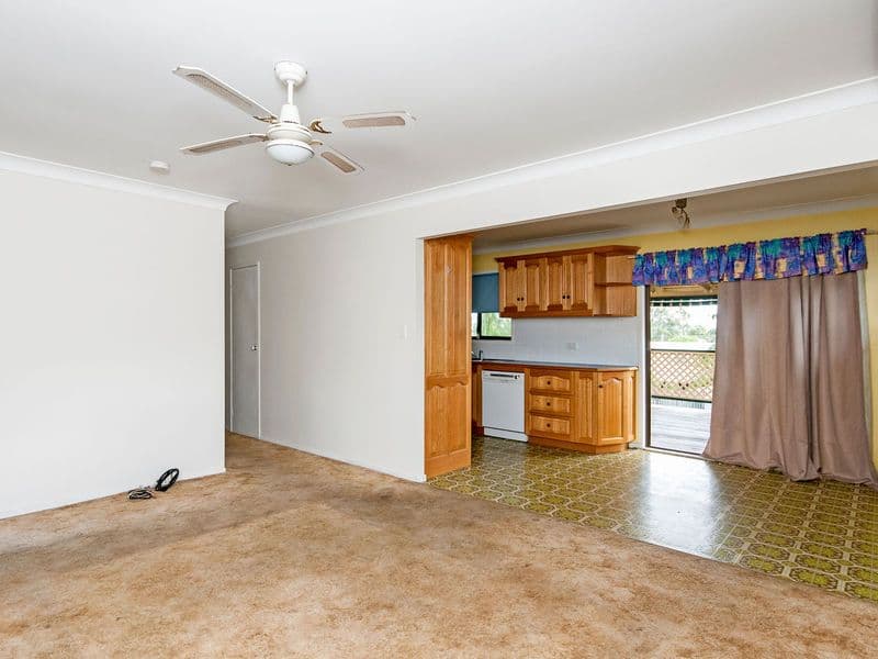 21 Millocker Court, BELLBIRD PARK QLD 4300, Bellbird Park - Thumbnail 2