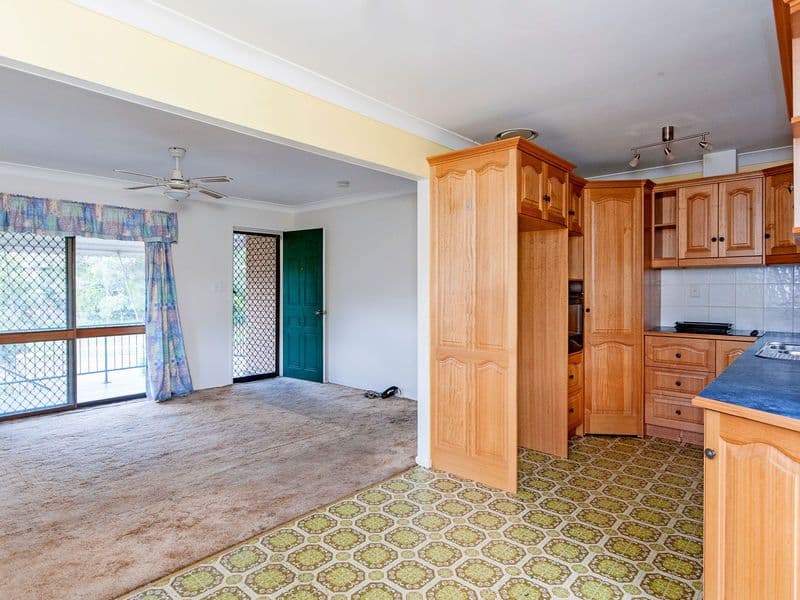 21 Millocker Court, BELLBIRD PARK QLD 4300, Bellbird Park - Thumbnail 3