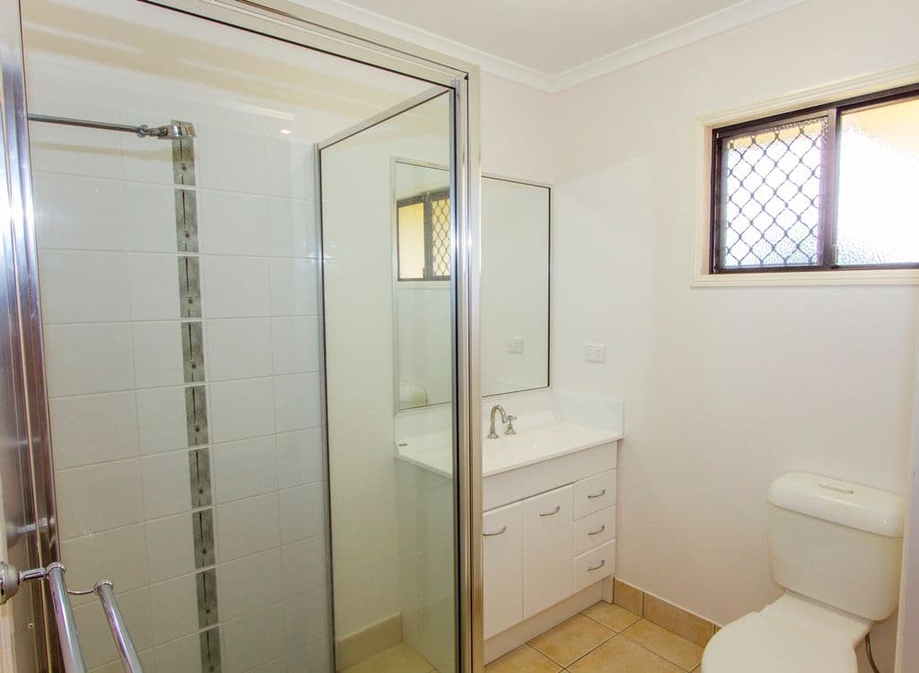 34 Thorn Street, MOUNT LOUISA QLD 4814, Mount Louisa - Thumbnail 5