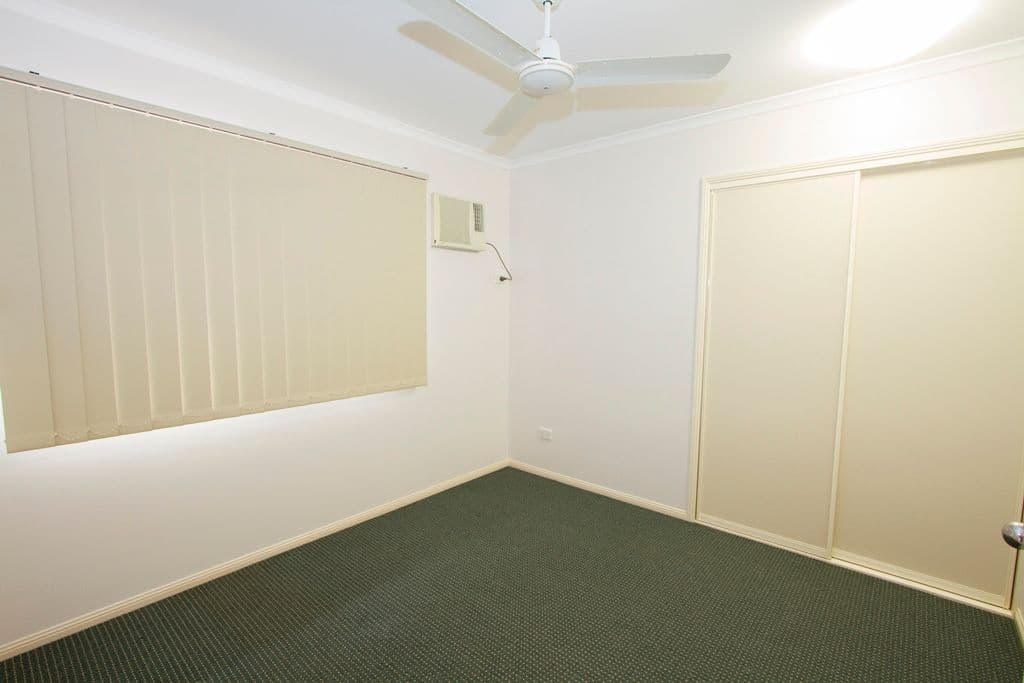 34 Thorn Street, MOUNT LOUISA QLD 4814, Mount Louisa - Thumbnail 7