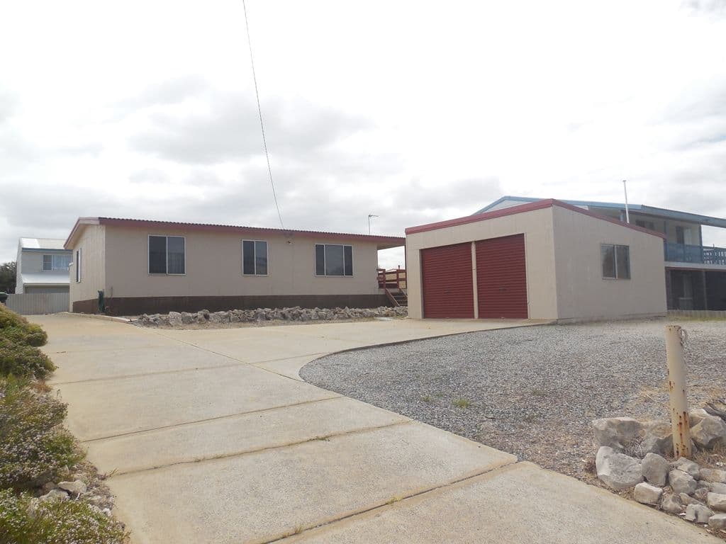 9 Hinchcliffe Road, Lancelin WA 6044, Lancelin - Image 1