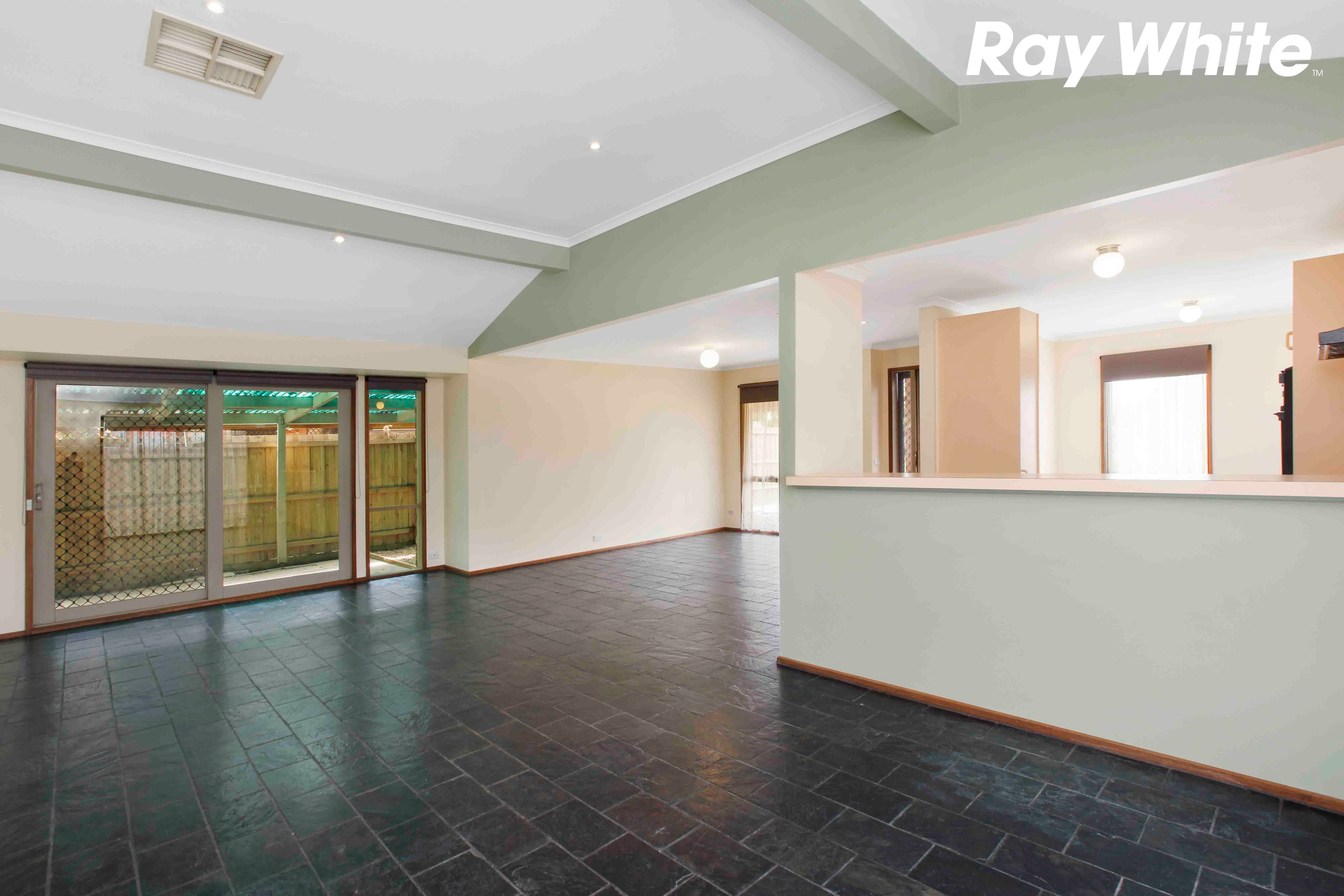 1 Pine Vale Court, Epping VIC 3076, Epping - Thumbnail 4