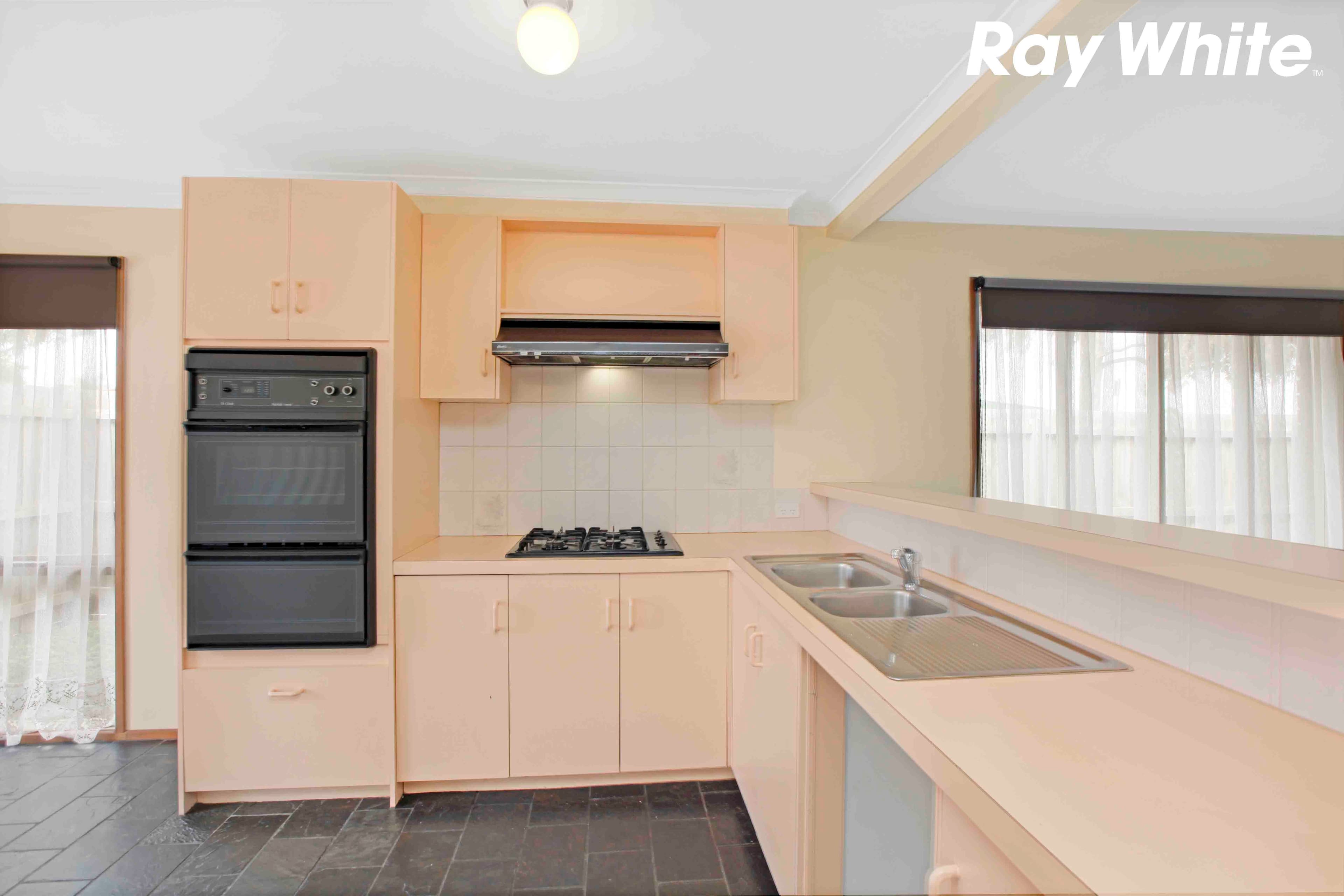 1 Pine Vale Court, Epping VIC 3076, Epping - Thumbnail 5