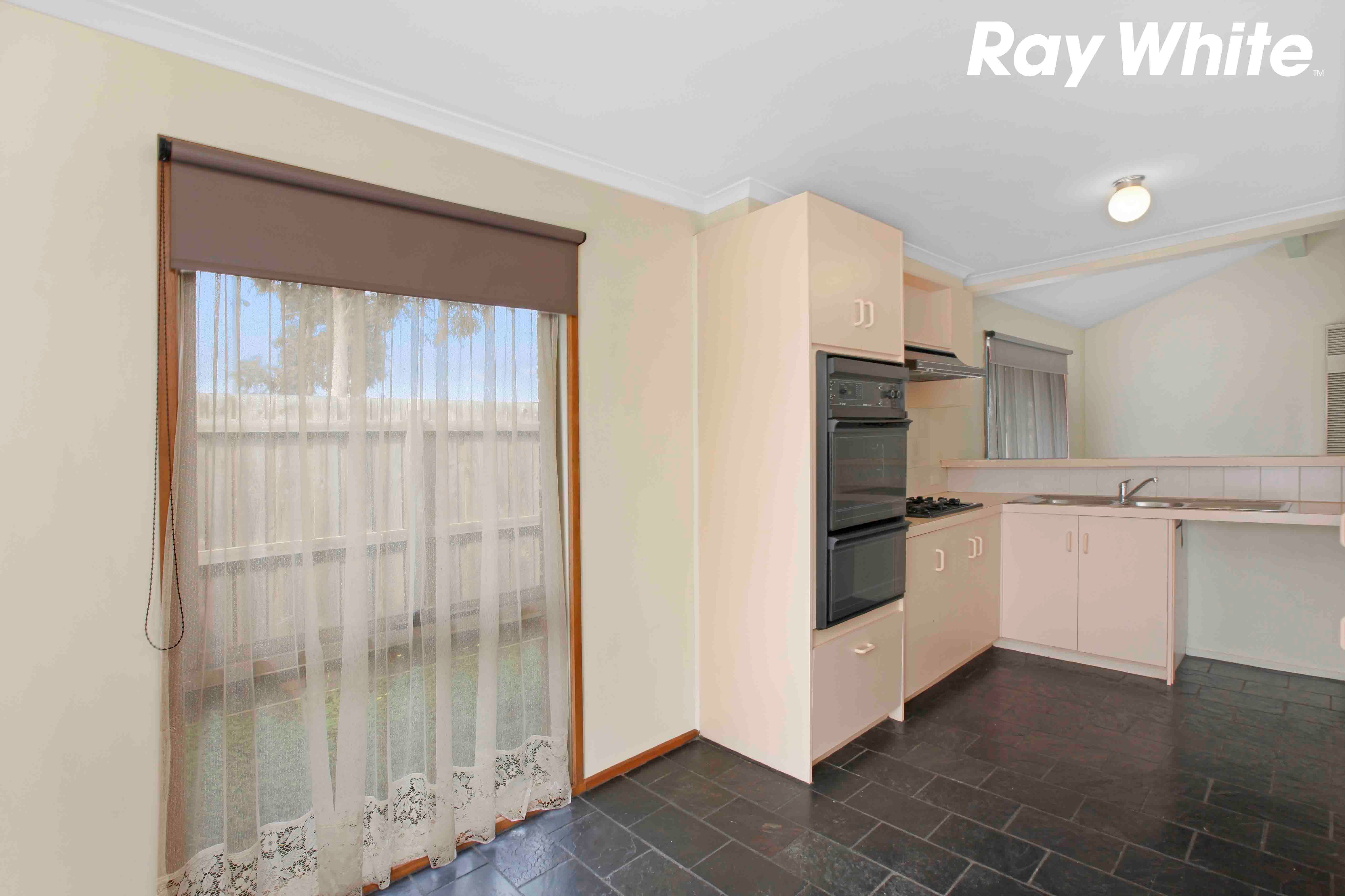 1 Pine Vale Court, Epping VIC 3076, Epping - Thumbnail 6