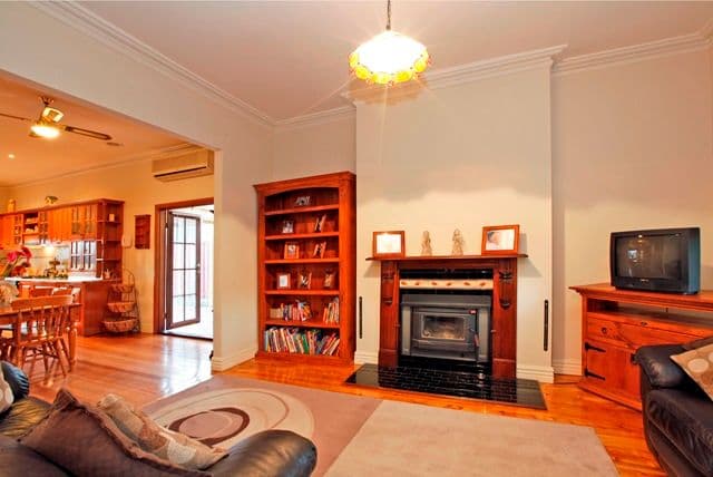 61 Cuthbert Road, RESERVOIR VIC 3073, Reservoir - Thumbnail 5