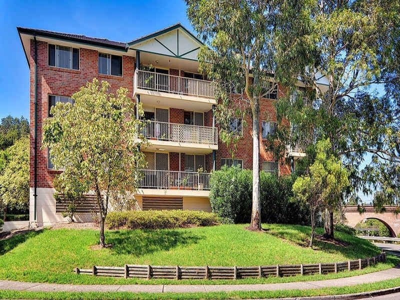 6/10 Broughton Street, Canterbury - Image 1