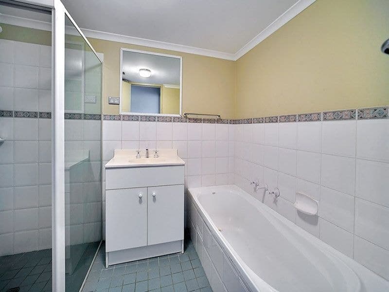 6/10 Broughton Street, Canterbury - Thumbnail 2