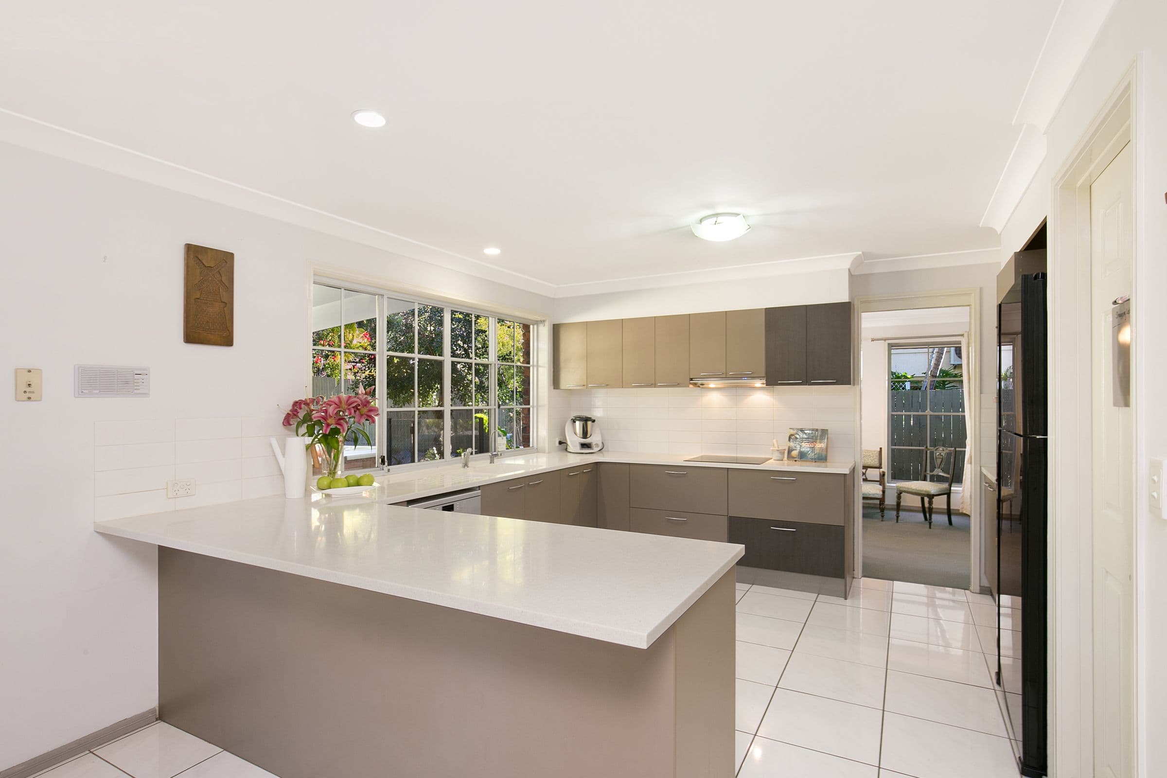 39 Teagarden Street, Eight Mile Plains QLD 4113, Eight Mile Plains - Thumbnail 3