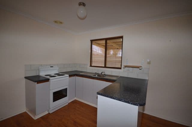 3 Jessie Street, CLARE SA 5453, Clare - Thumbnail 4