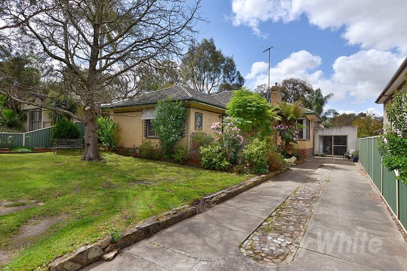 12 Canter Street, ROWVILLE VIC 3178, Rowville - Thumbnail 2