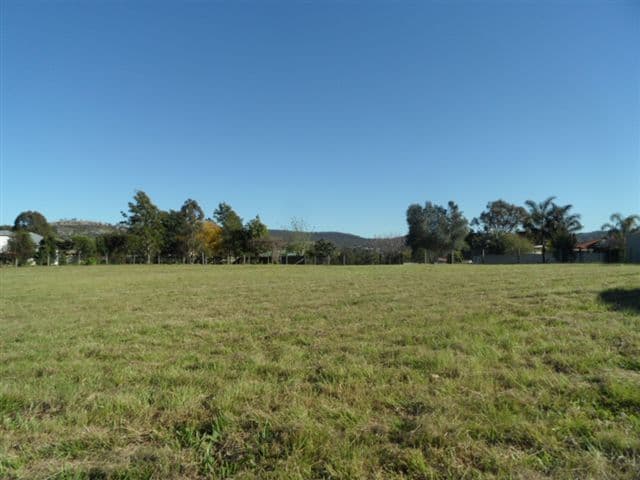 19 Windermere Drive, HODGSON VALE QLD 4352, Hodgson Vale - Thumbnail 2
