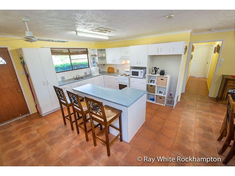 107 Oxley Street, GRACEMERE QLD 4702, Gracemere - Thumbnail 3