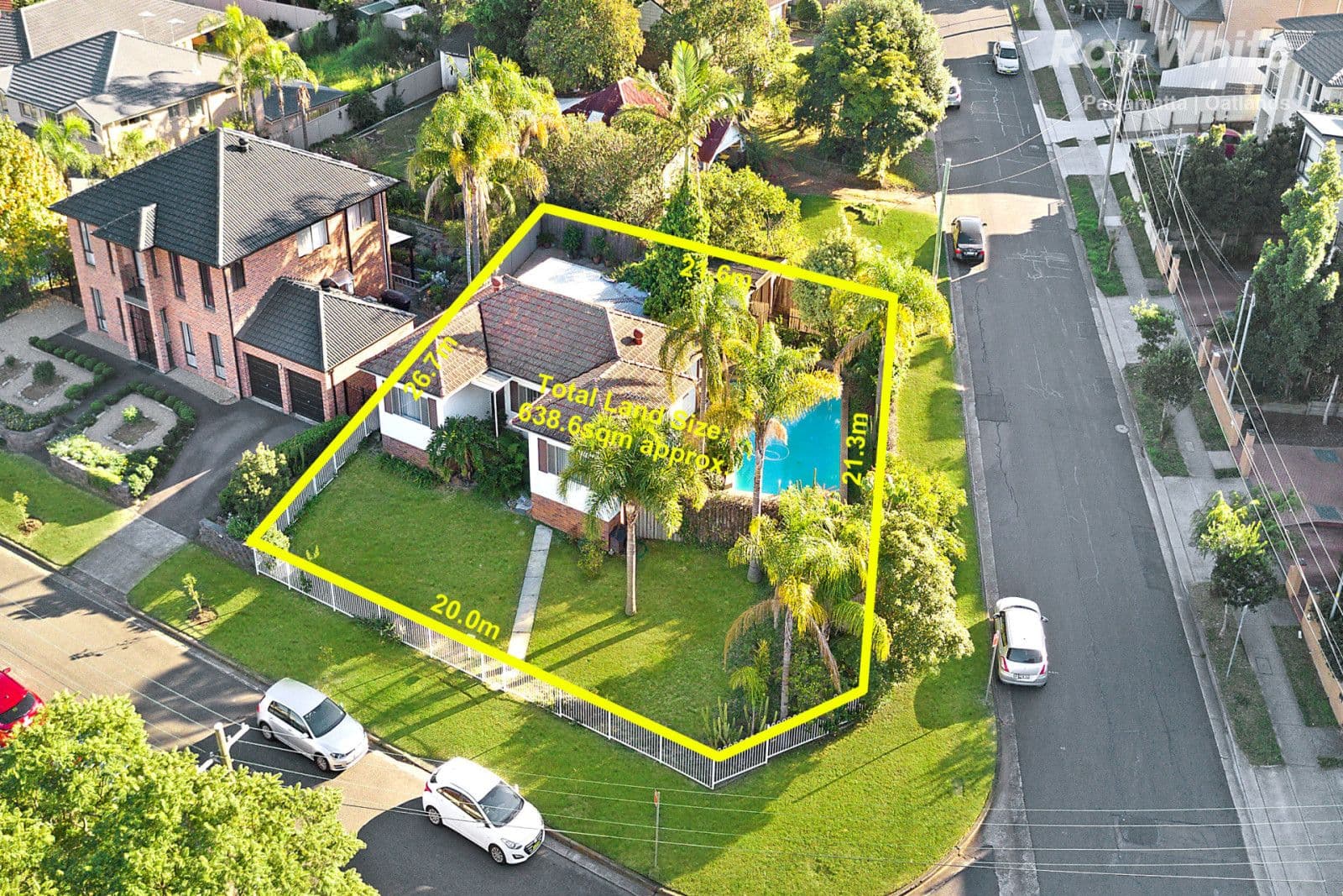 12 Elder Road, Dundas - Thumbnail 2