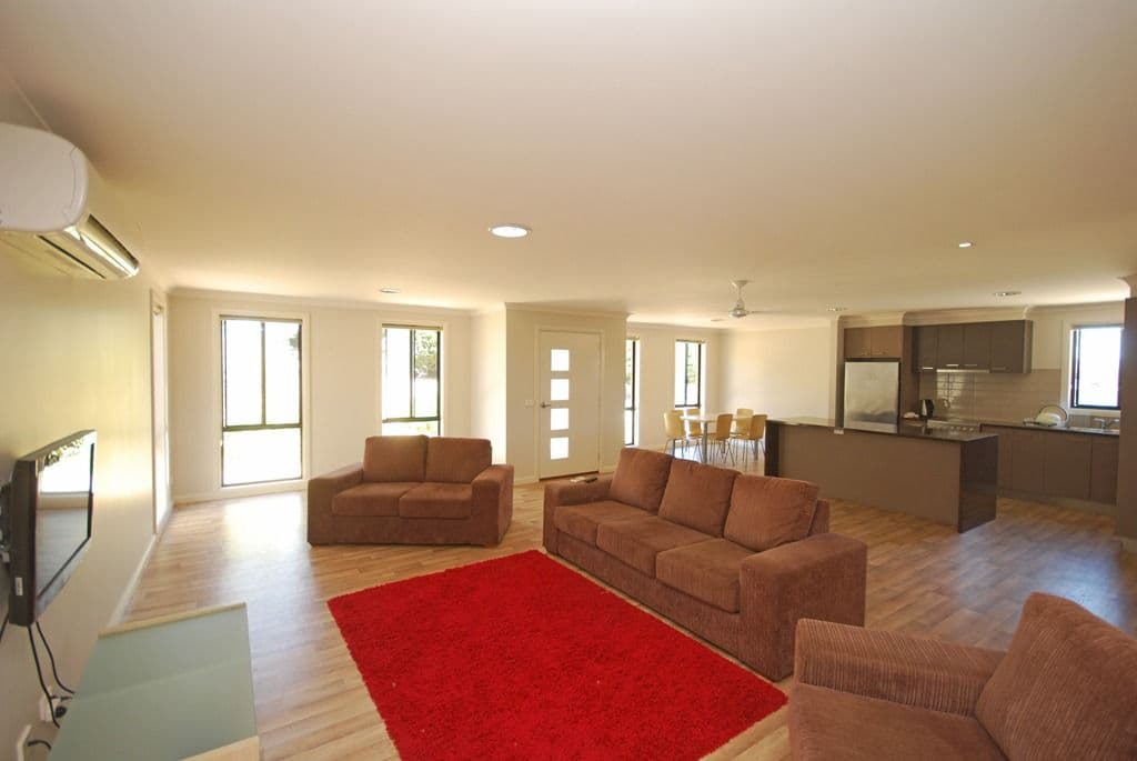 21 Mahers Road, WARRENHEIP VIC 3352, Warrenheip - Thumbnail 2