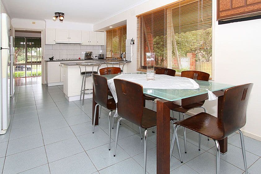 20 Konrads Crescent, MILL PARK VIC 3082, Mill Park - Thumbnail 3