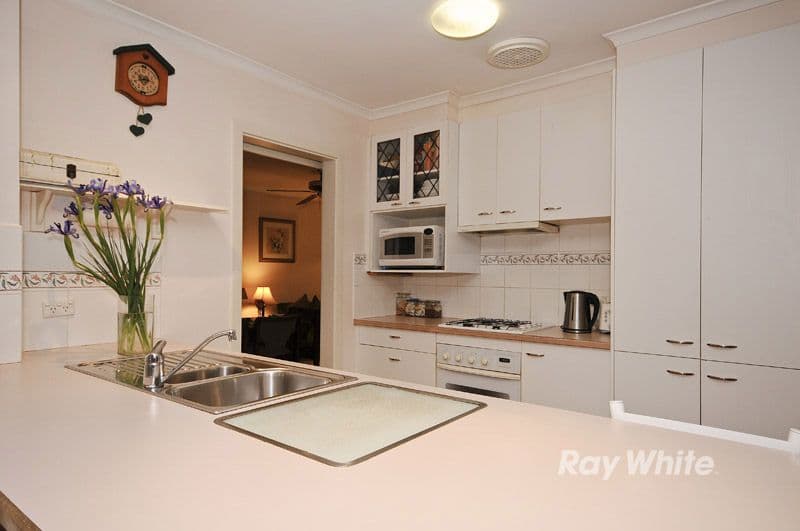 55 Brentwood Drive, WANTIRNA VIC 3152, Wantirna - Thumbnail 3