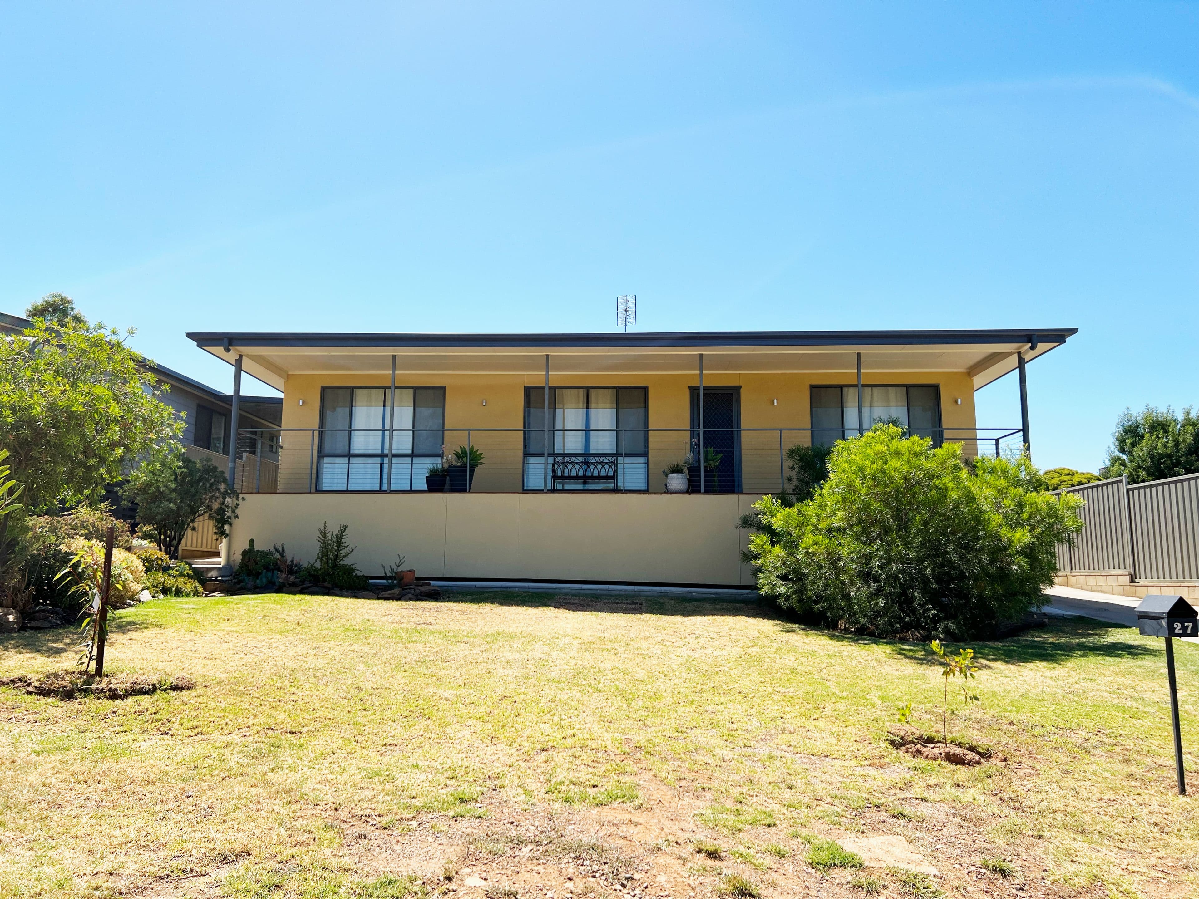 27 Farrer Street, Parkes NSW 2870, Parkes - Thumbnail 2