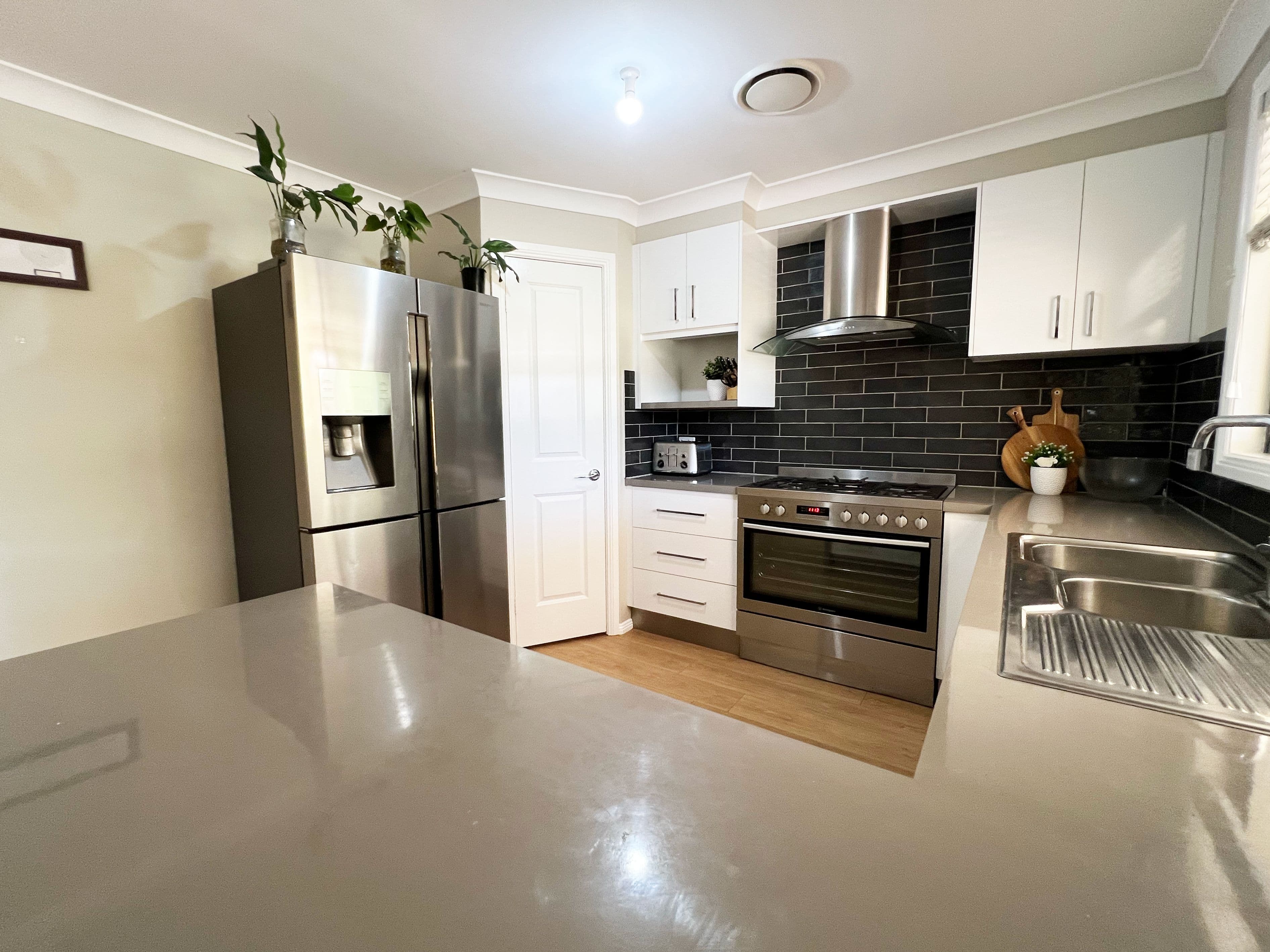 27 Farrer Street, Parkes NSW 2870, Parkes - Thumbnail 4