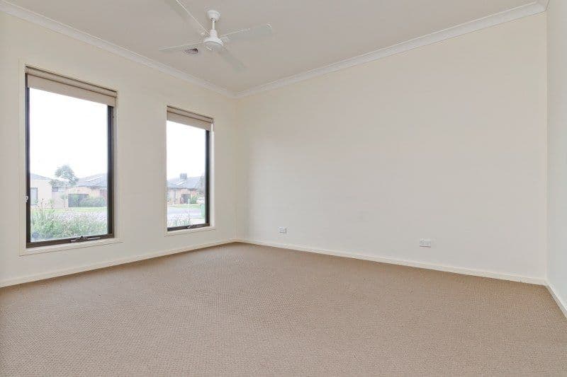 329 Waterview Boulevard, CRAIGIEBURN VIC 3064, Craigieburn - Thumbnail 5