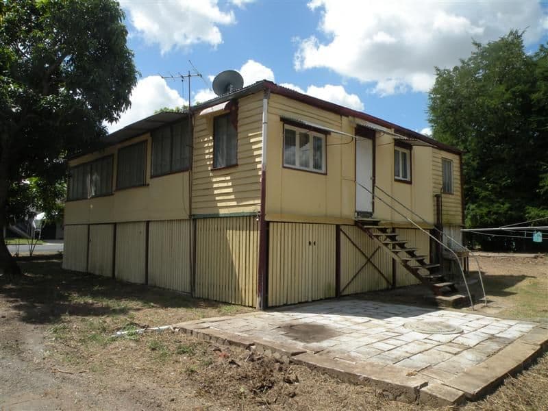 37 Caroline Street, ROCKHAMPTON QLD 4700, Rockhampton - Thumbnail 2