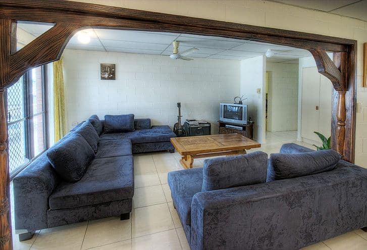 1  Goldring Street, HERMIT PARK QLD 4812, Hermit Park - Thumbnail 4