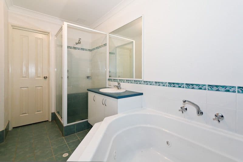 9 Granada Loop, SEVILLE GROVE WA 6112, Seville Grove - Thumbnail 5
