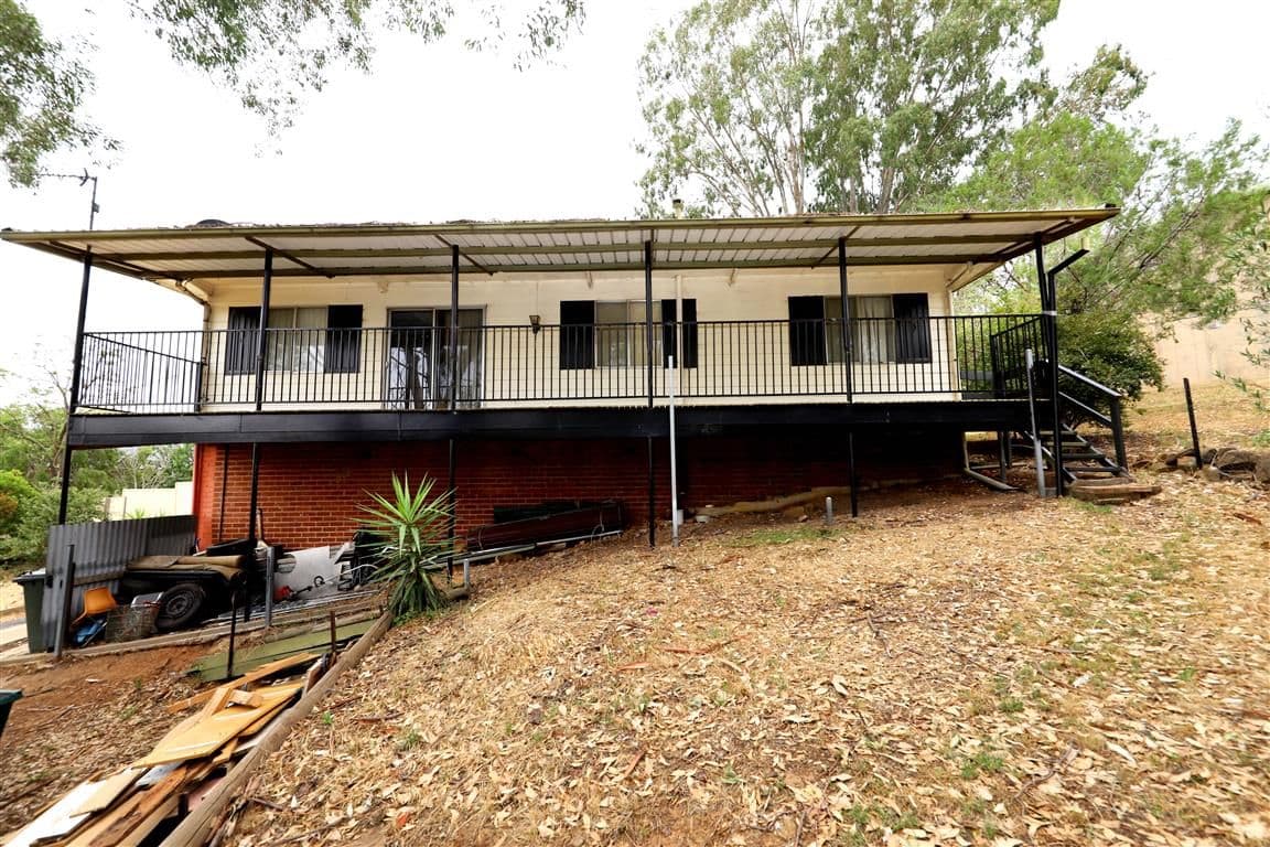 6 Elphick Street, Tumut NSW 2720, Tumut - Thumbnail 2