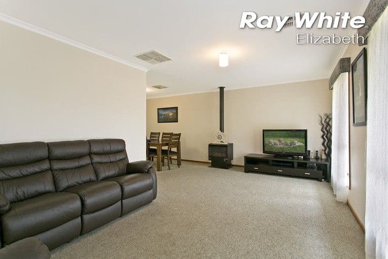 22 Sedgemoor Road, Craigmore SA 5114, Craigmore - Thumbnail 3