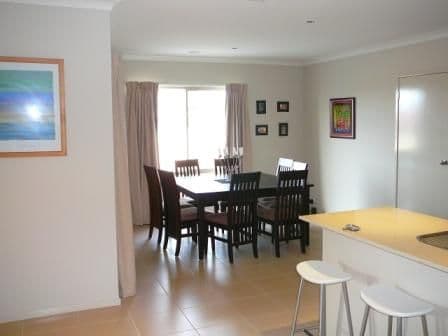 12 Heffey Court, SEYMOUR VIC 3660, Seymour - Thumbnail 2