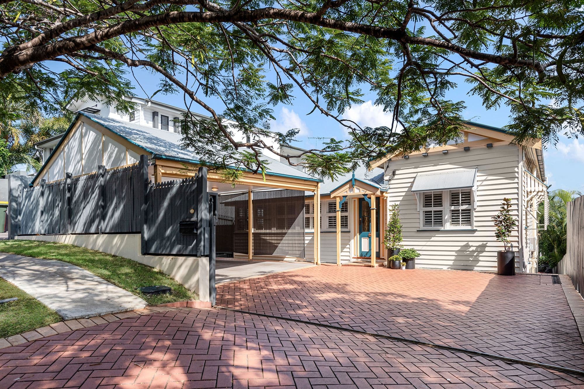 123 Crosby Road, Hamilton QLD 4007, Hamilton - Thumbnail 2