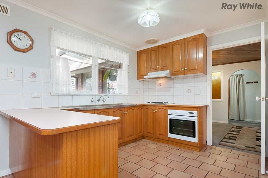 320 Sunshine Avenue, KEILOR DOWNS VIC 3038, Keilor Downs - Thumbnail 2