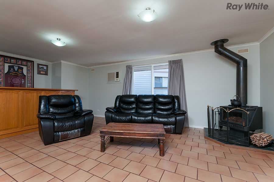 320 Sunshine Avenue, KEILOR DOWNS VIC 3038, Keilor Downs - Thumbnail 5