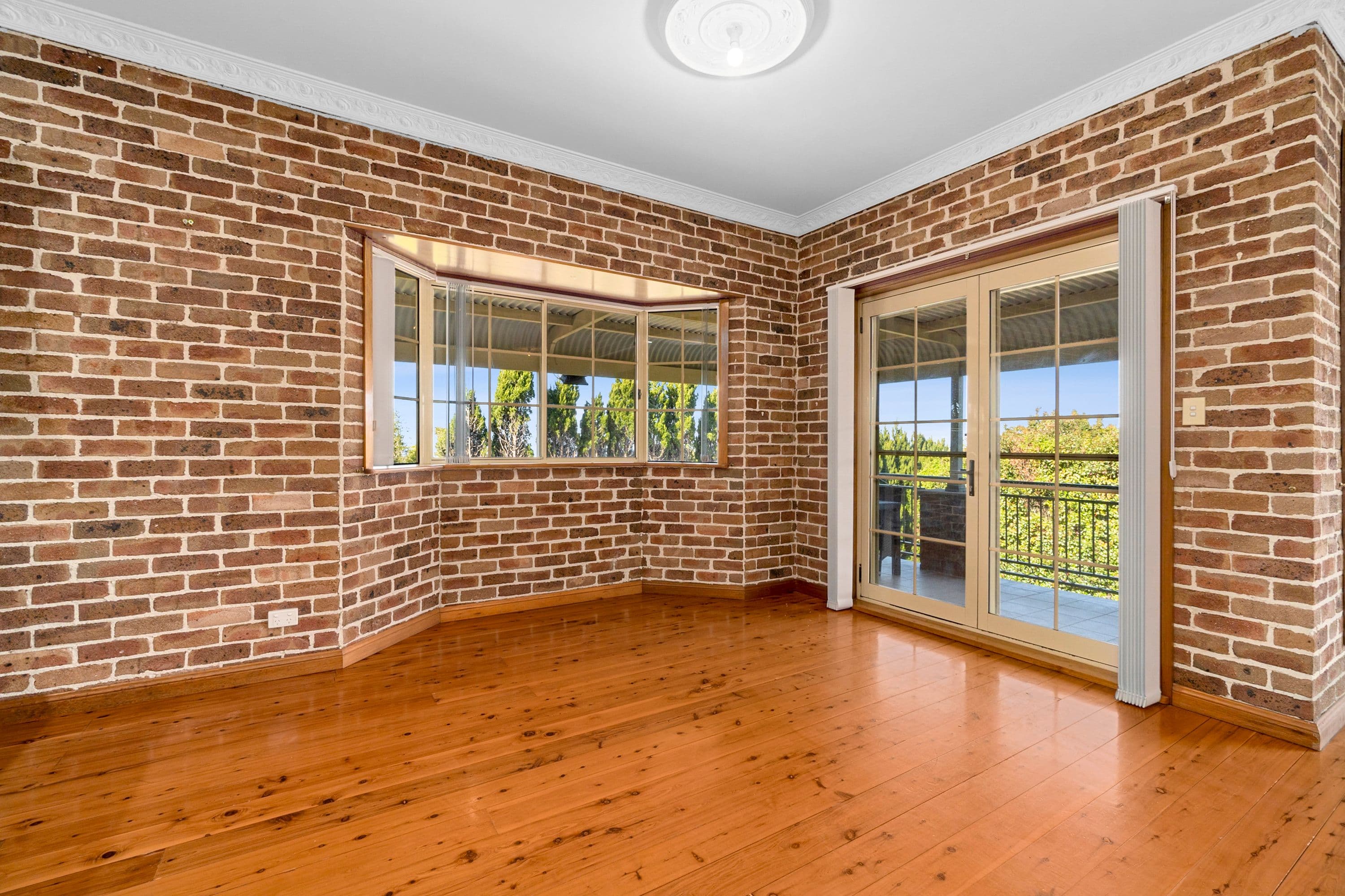 8 Douglas Road, Kurrajong Heights NSW 2758, Kurrajong Heights - Thumbnail 4