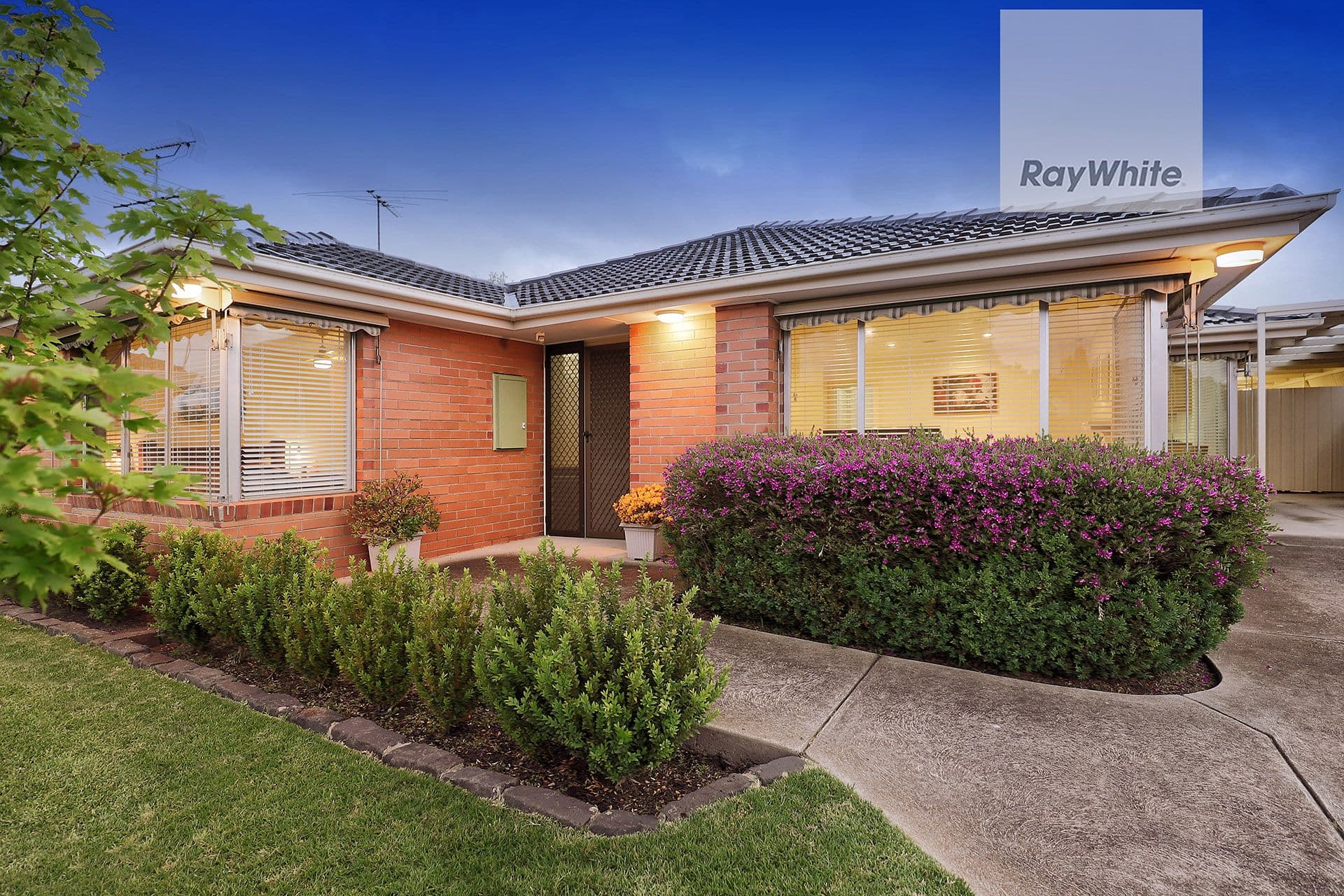 9 Conifer Close, Gladstone Park VIC 3043, Gladstone Park - Thumbnail 3