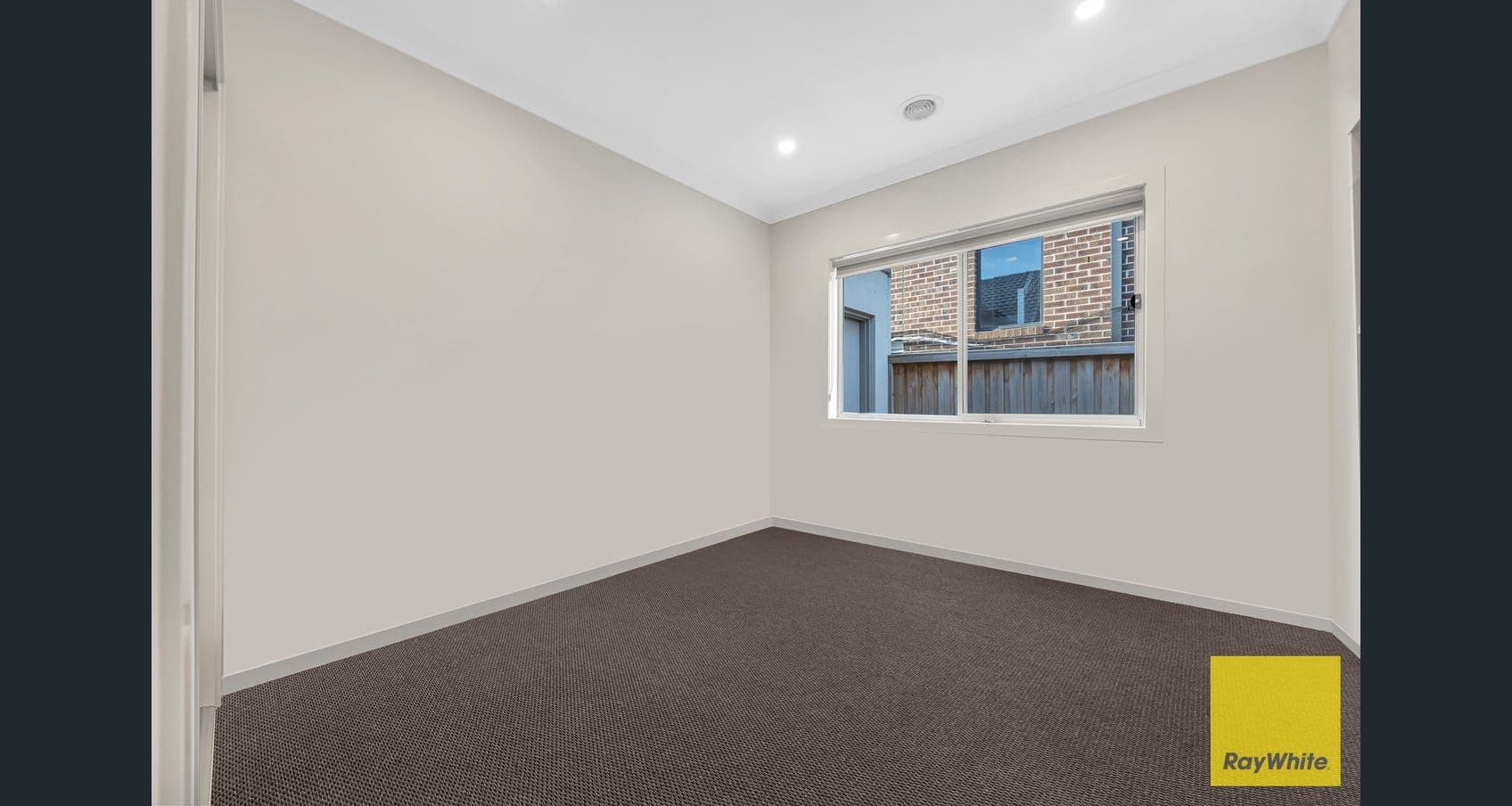 5 Sorrenberg Street, Point Cook VIC 3030, Point Cook - Thumbnail 4