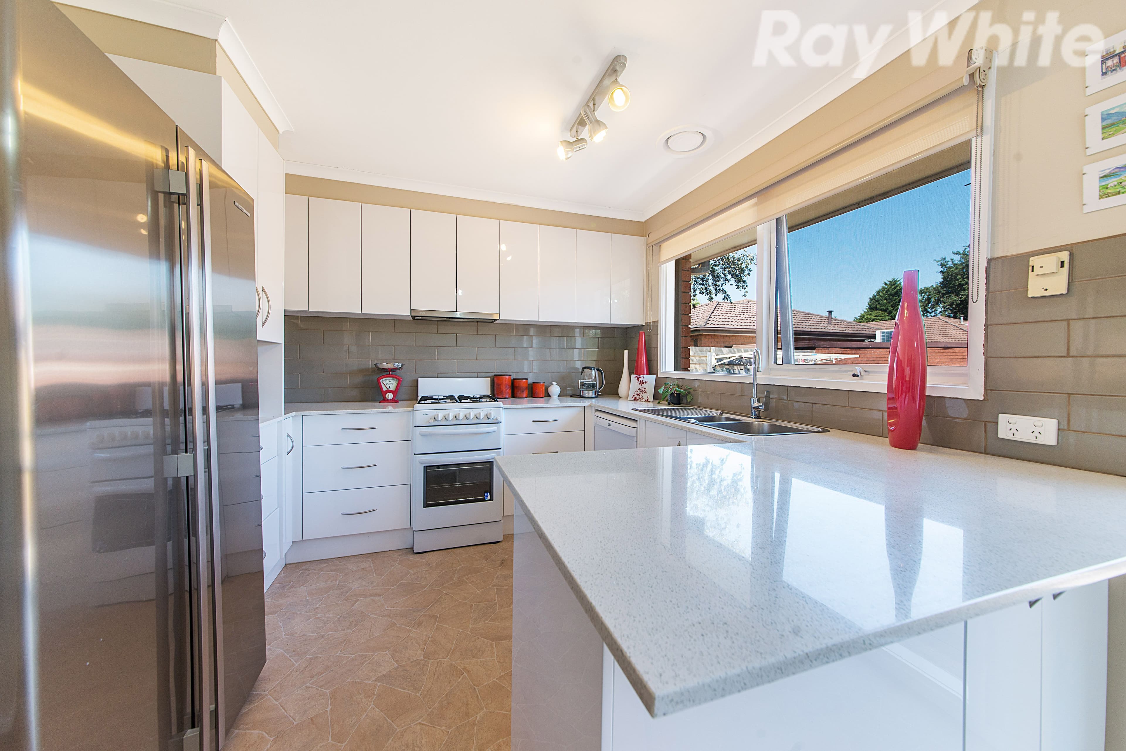 22 Neilson Street, Bayswater VIC 3153, Bayswater - Thumbnail 2