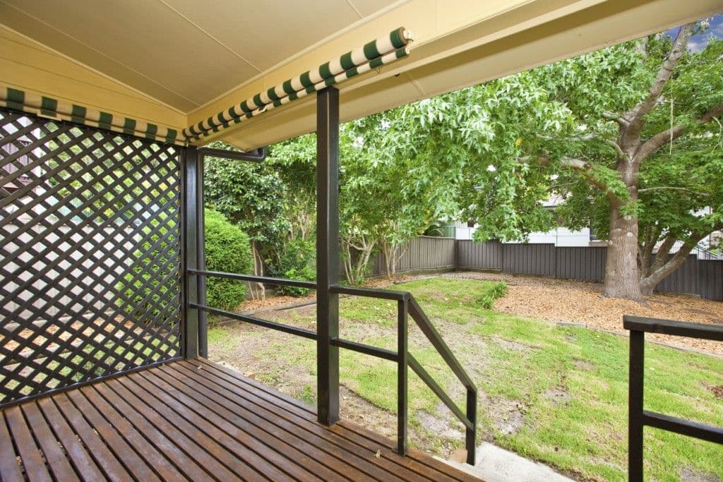 7 Conrad Avenue, CHARLESTOWN NSW 2290, Charlestown - Thumbnail 4