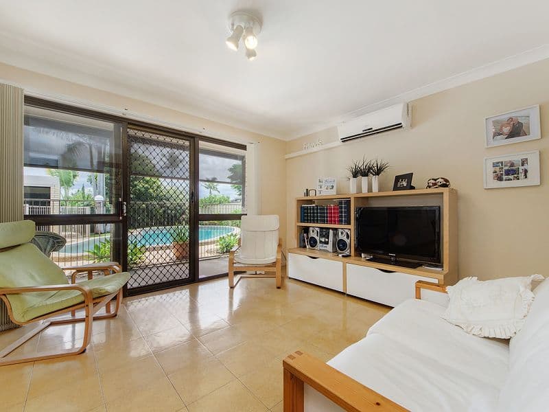 55 Coolibah Drive, Palm Beach QLD 4221, Palm Beach - Thumbnail 4