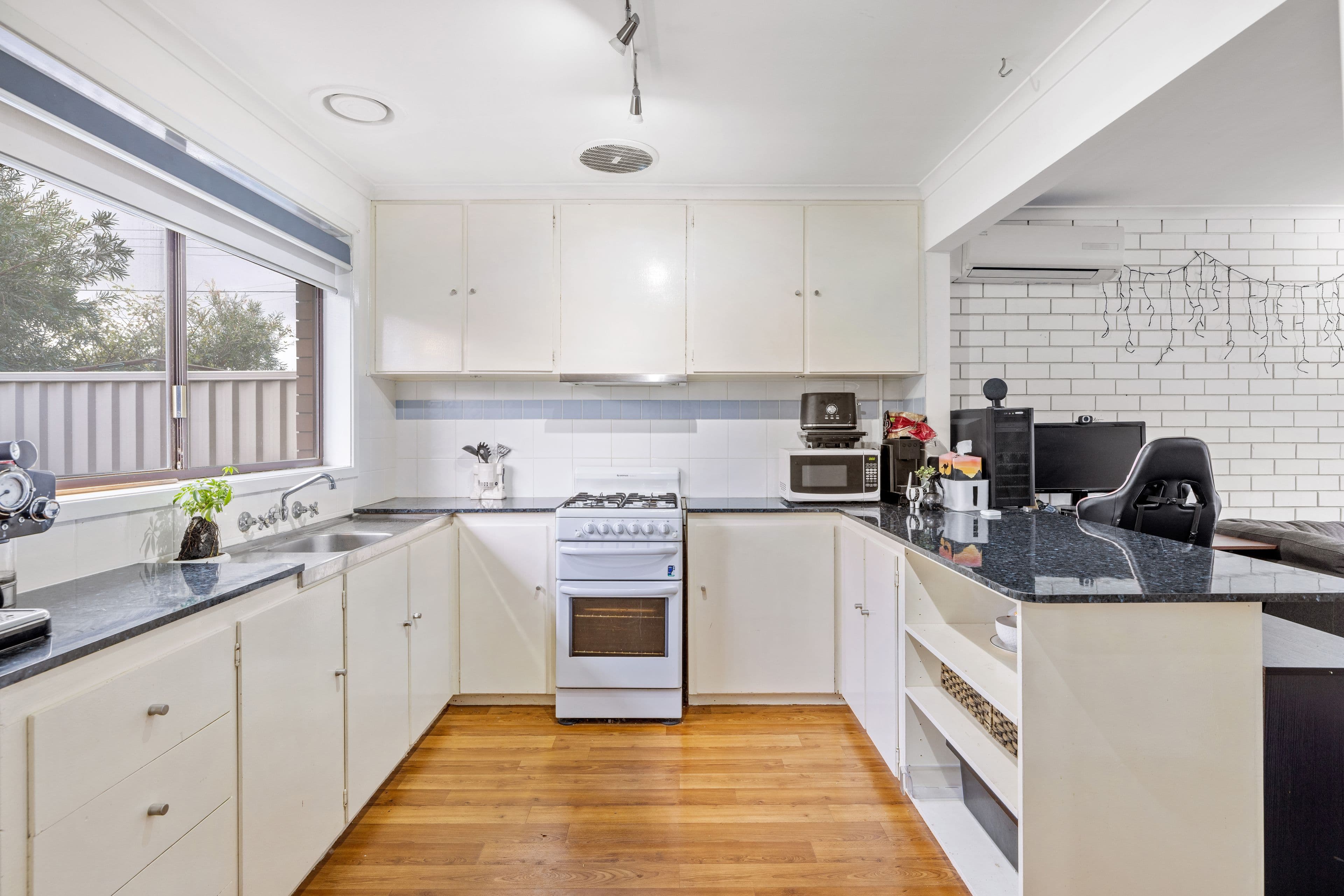 607 Creswick Road, Wendouree VIC 3355, Wendouree - Thumbnail 6