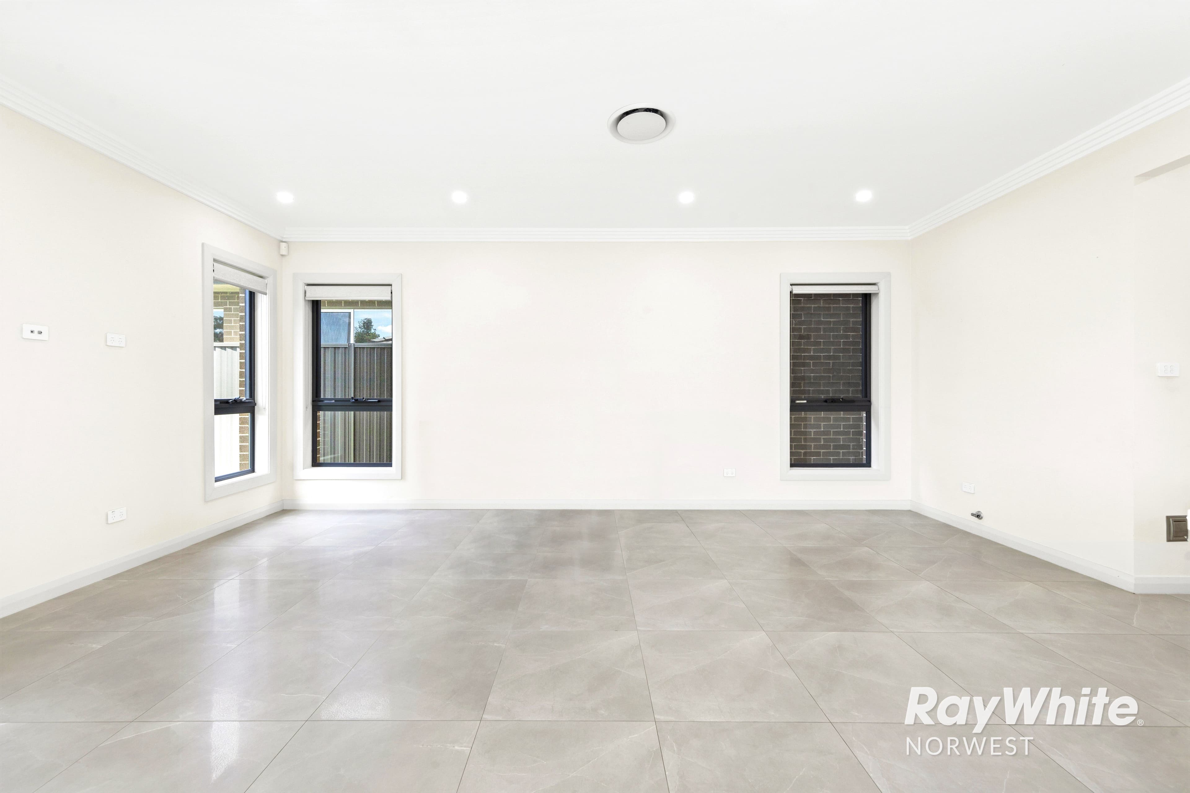 31 Towell Way, Kellyville NSW 2155, Kellyville - Thumbnail 2