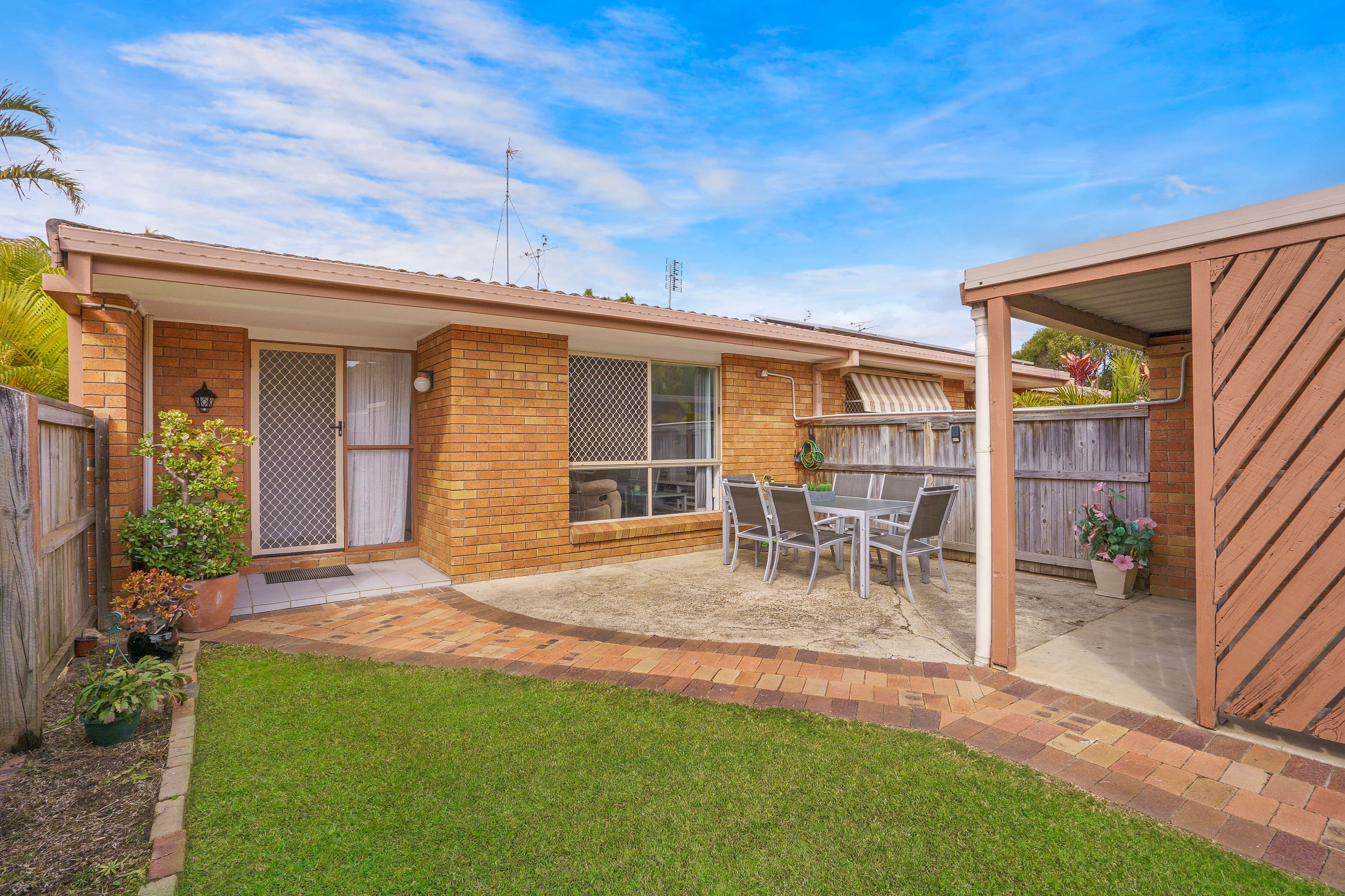 81 Olsen Avenue, Labrador QLD 4215, Labrador - Thumbnail 2
